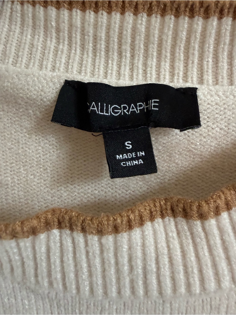Calligraphie Dog Sweater Crewneck Dachshund ๐ Puppy Knit Fringe Weenie Canine - Picture 4 of 15